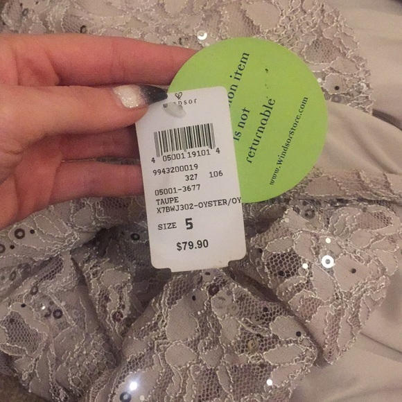 Windsor Dress - Picture 6 of 7